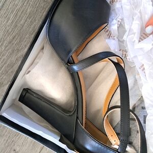 Women's heels NIB,  Black with gold back zip. Size 8 . 5